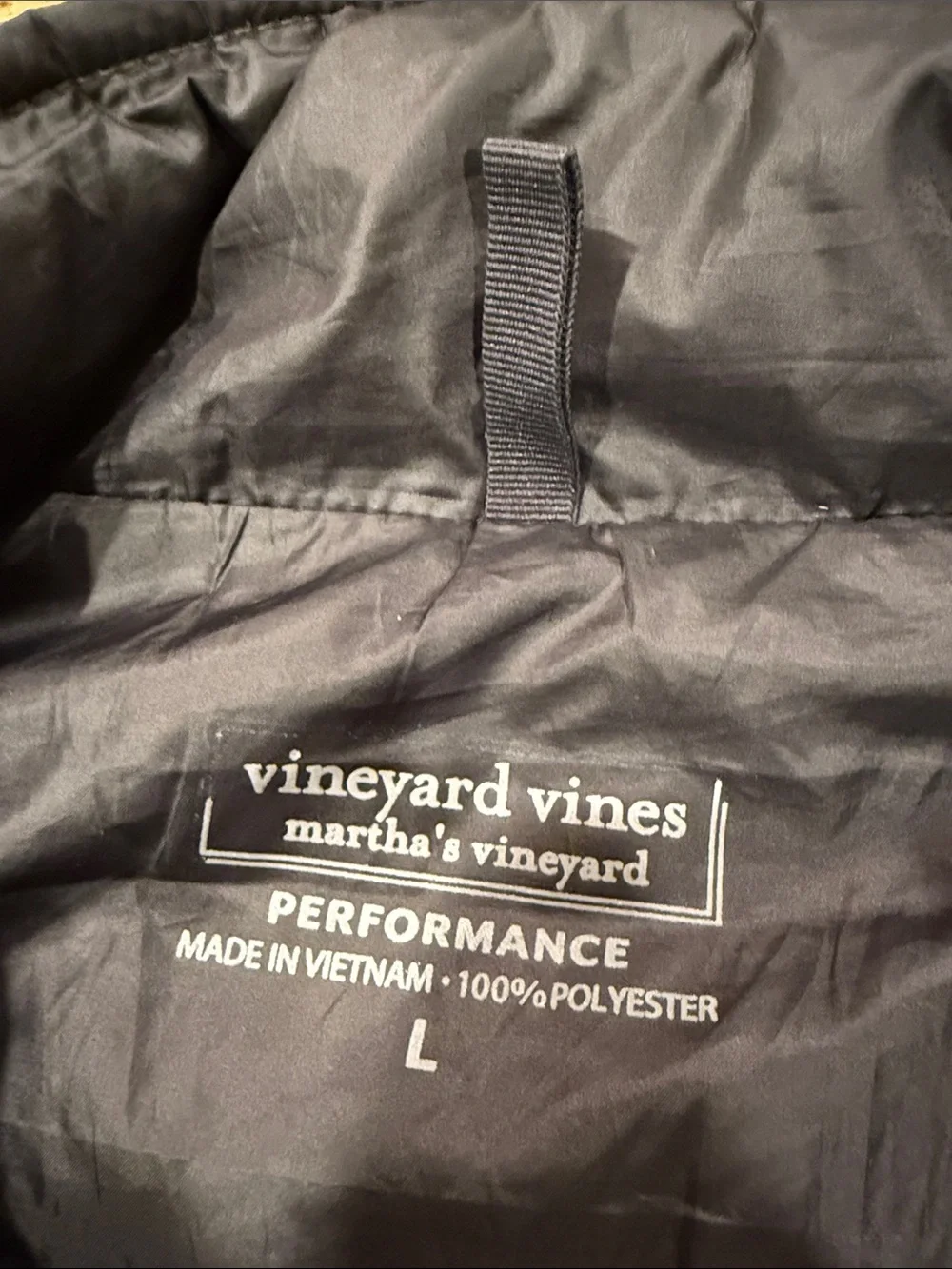 Men’s Vineyard Vines puffer vest